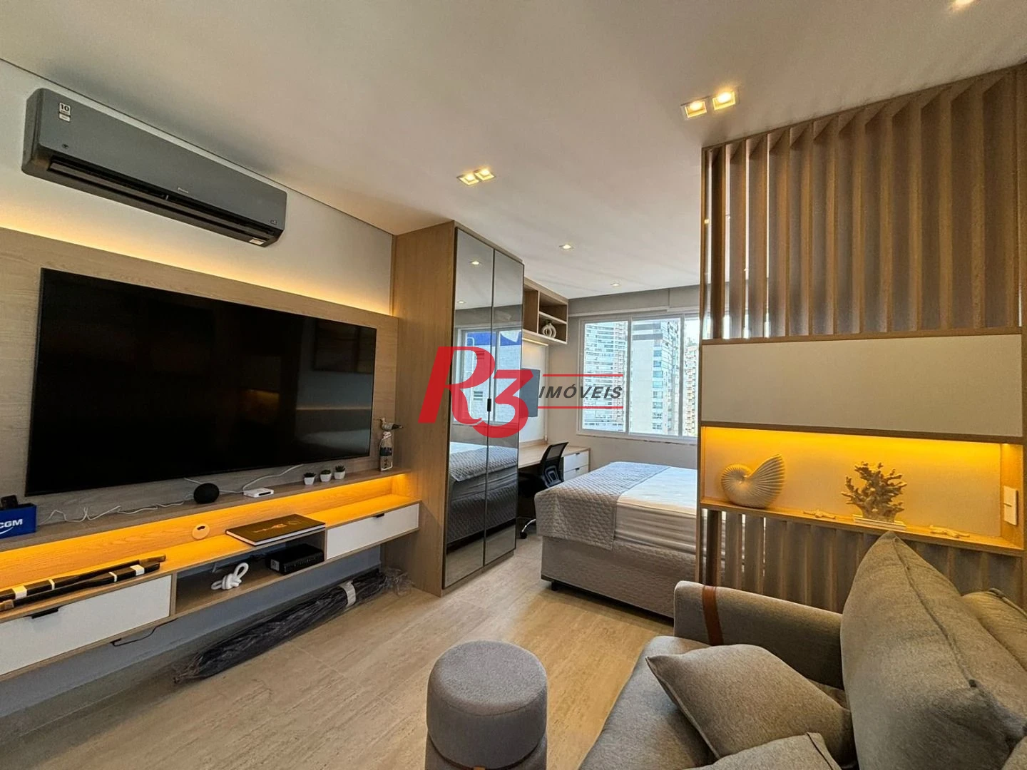 Apartamento para alugar, 44 m² por R$ 5.500,02/mês - Gonzaga - Santos/SP