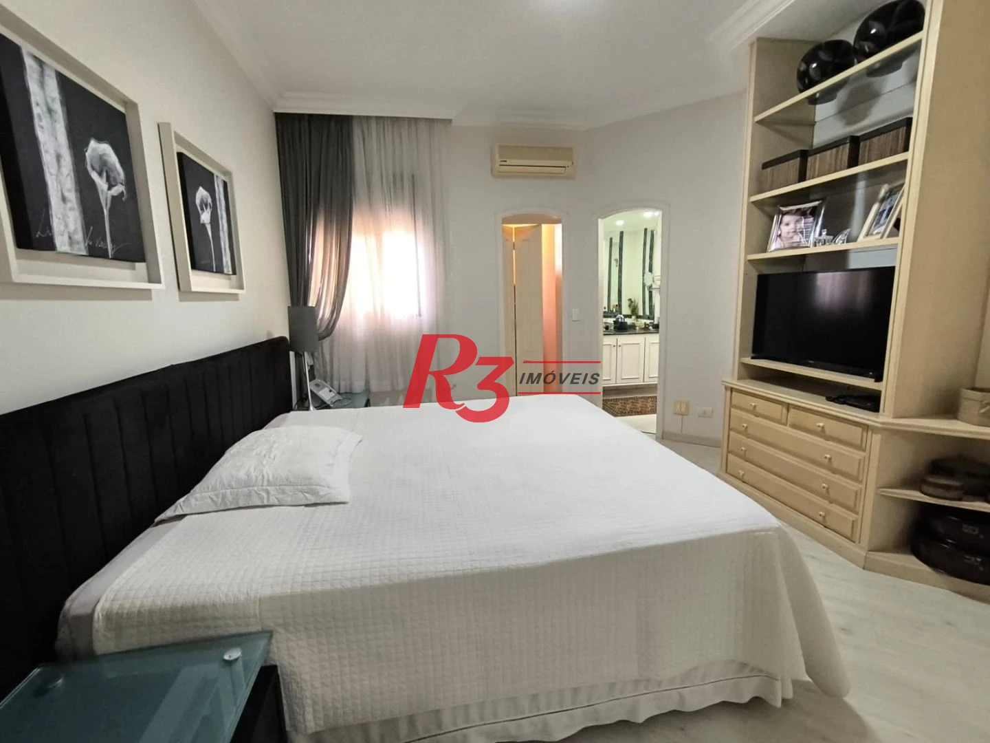 Apartamento com 3 dormitórios à venda, 209 m² por R$ 2.500.000,00 - Boqueirão - Santos/SP