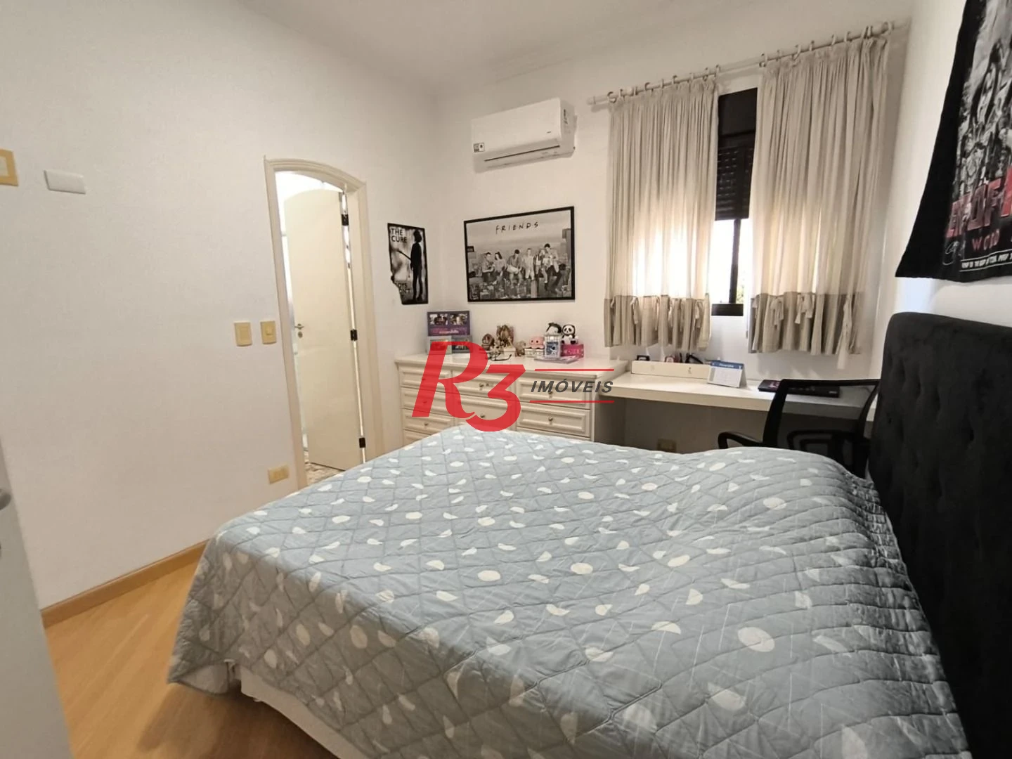 Apartamento com 3 dormitórios à venda, 209 m² por R$ 2.500.000,00 - Boqueirão - Santos/SP