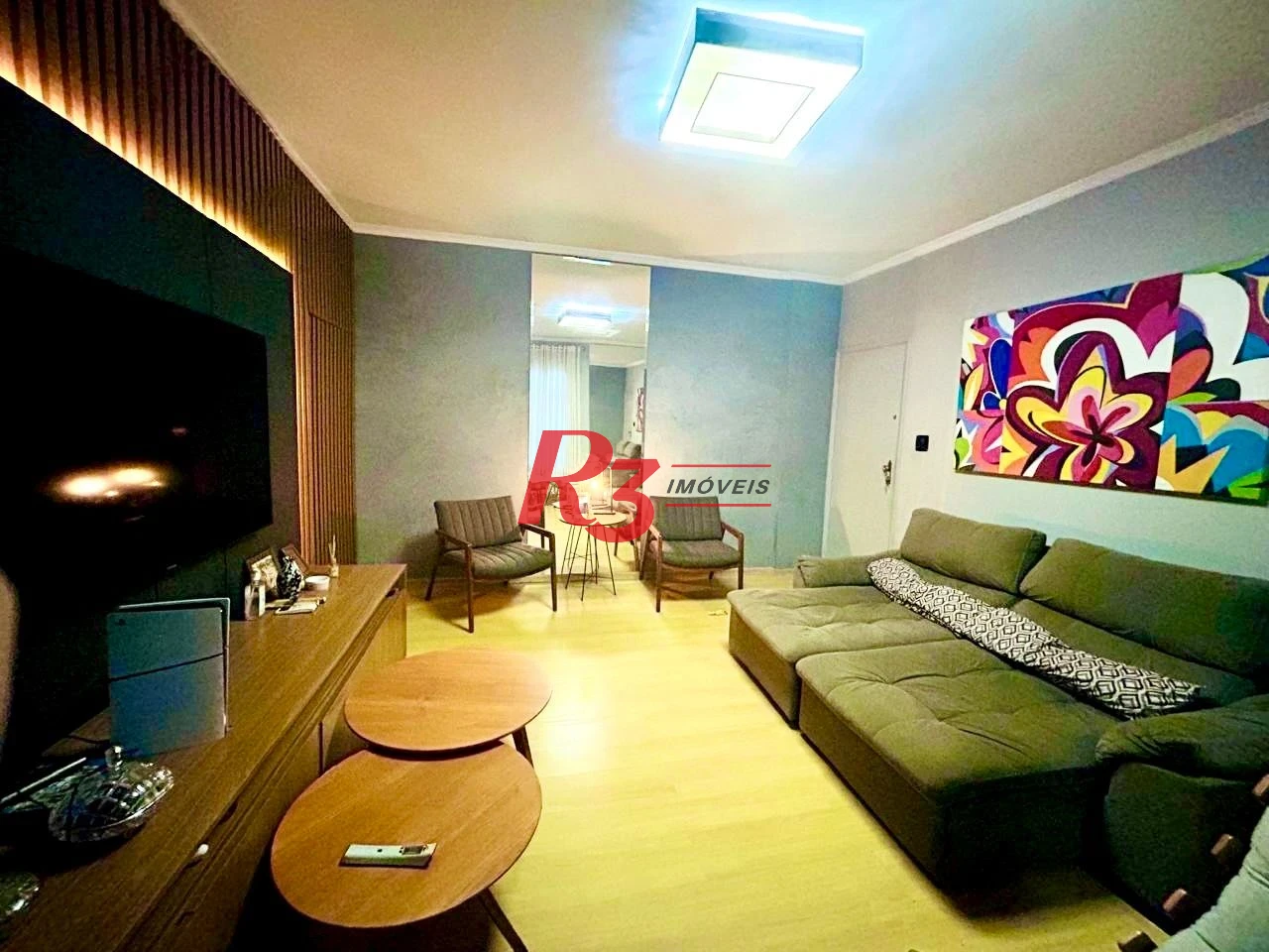 Apartamento com 2 dormitórios à venda, 115 m² por R$ 620.000,00 - Gonzaga - Santos/SP