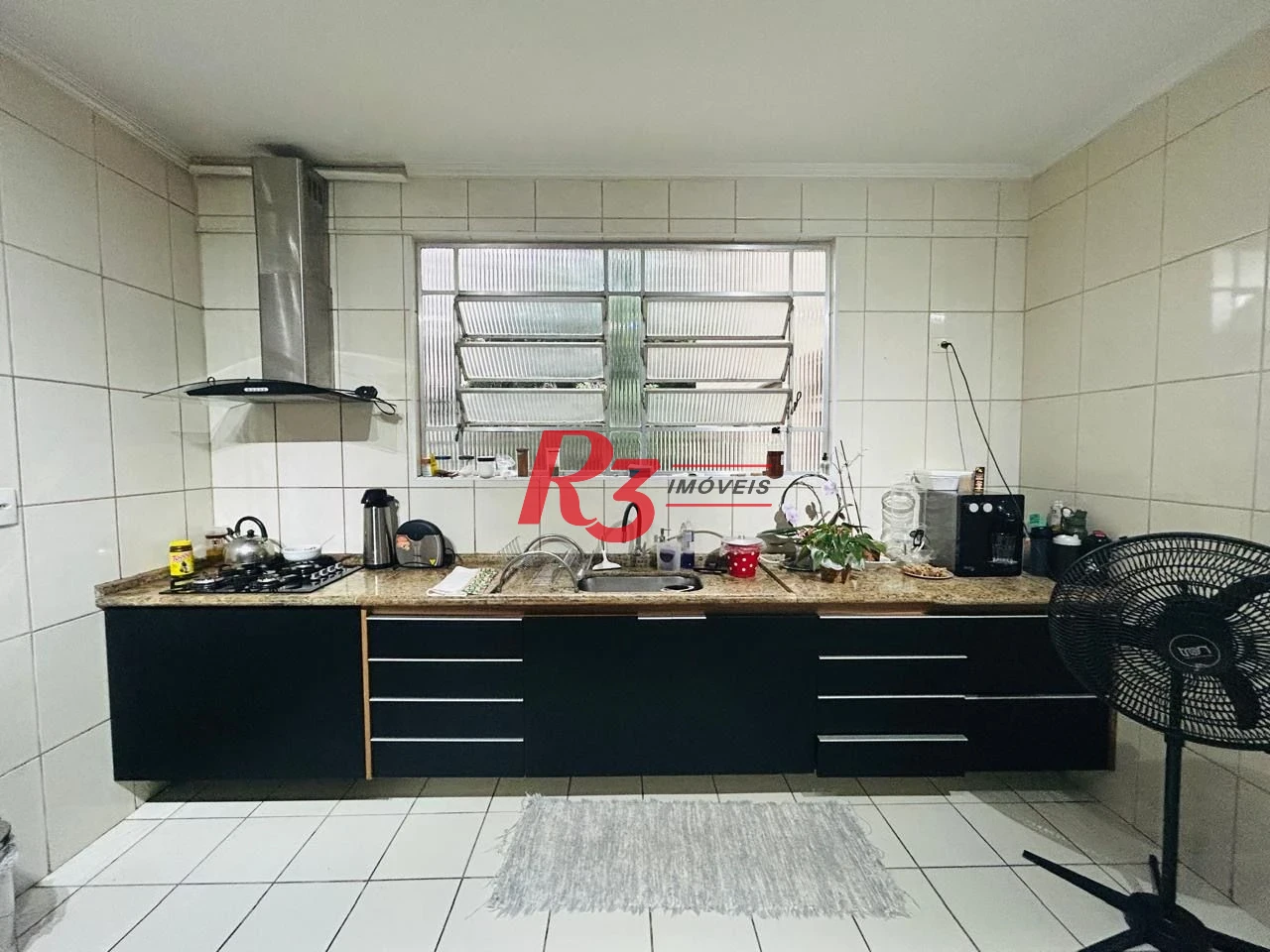 Apartamento com 2 dormitórios à venda, 115 m² por R$ 620.000,00 - Gonzaga - Santos/SP