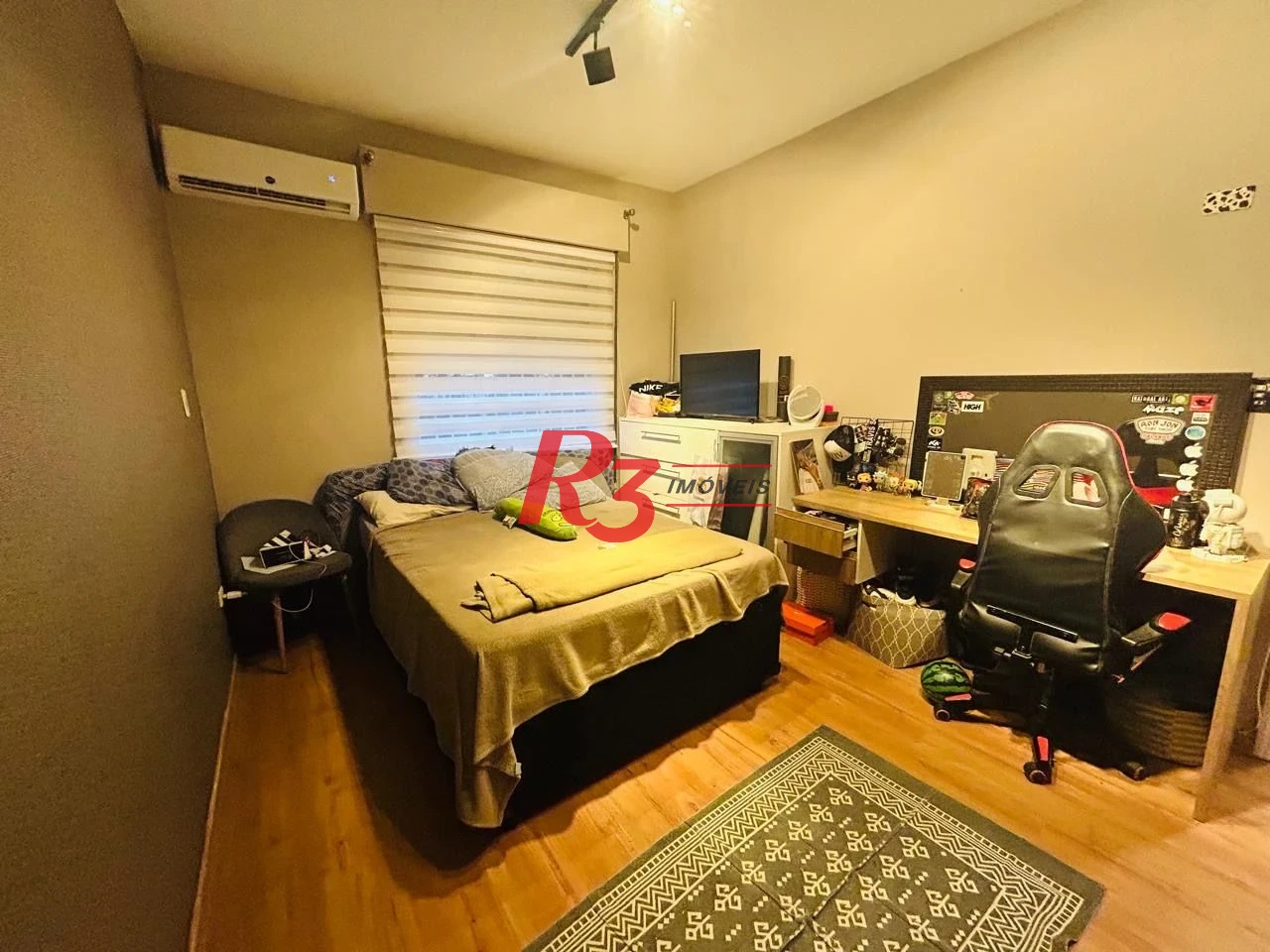 Apartamento com 2 dormitórios à venda, 115 m² por R$ 620.000,00 - Gonzaga - Santos/SP