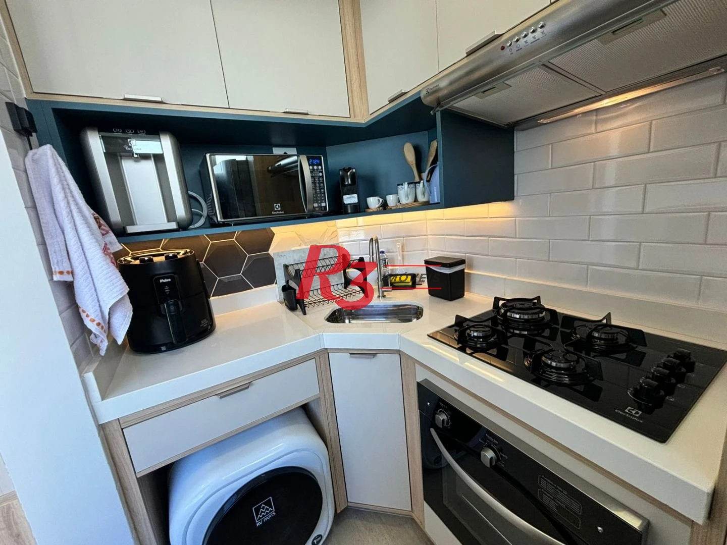 Kitnet para alugar, 28 m² por R$ 5.000,02/mês - Embaré - Santos/SP