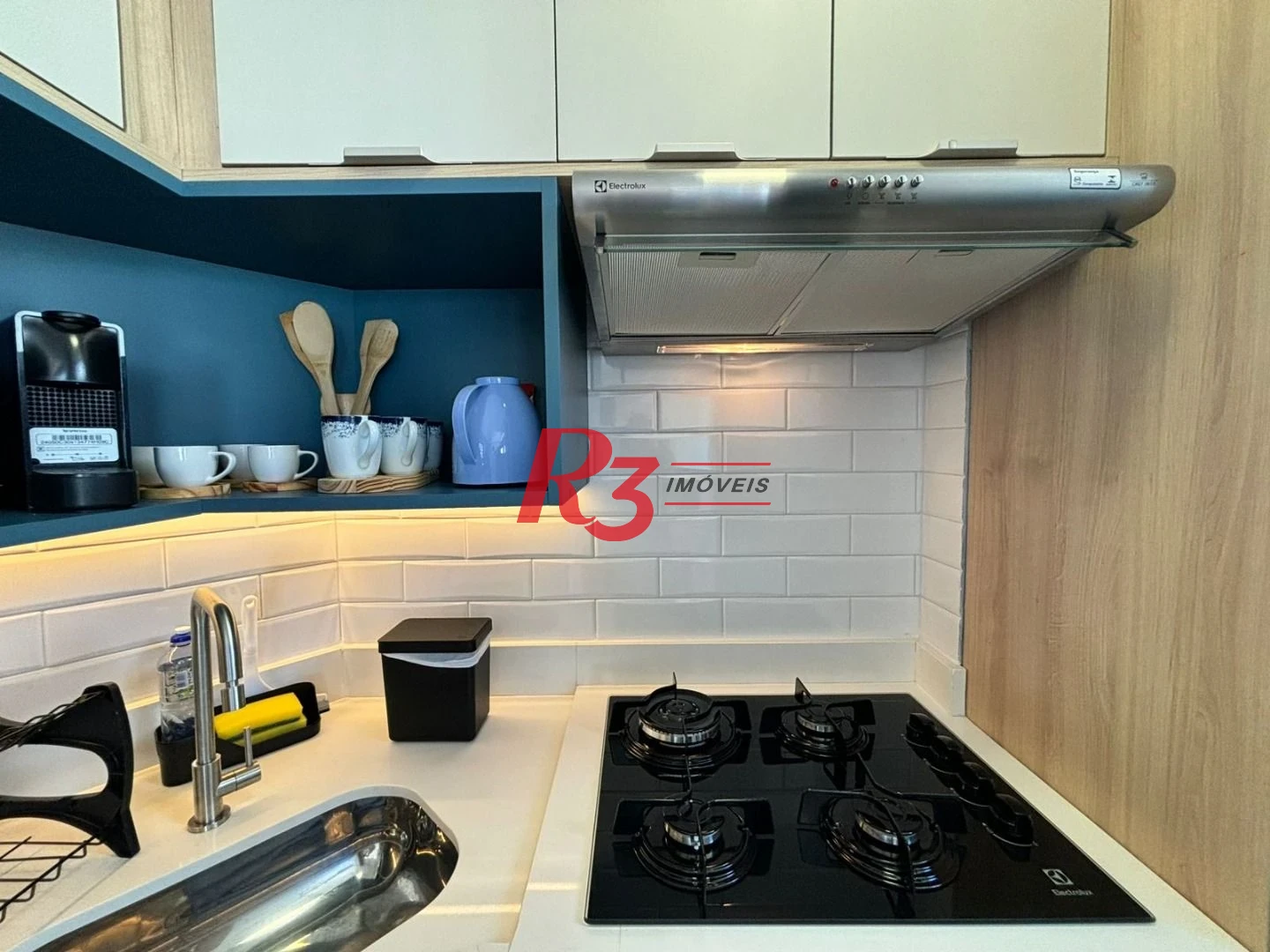Kitnet para alugar, 28 m² por R$ 5.000,02/mês - Embaré - Santos/SP