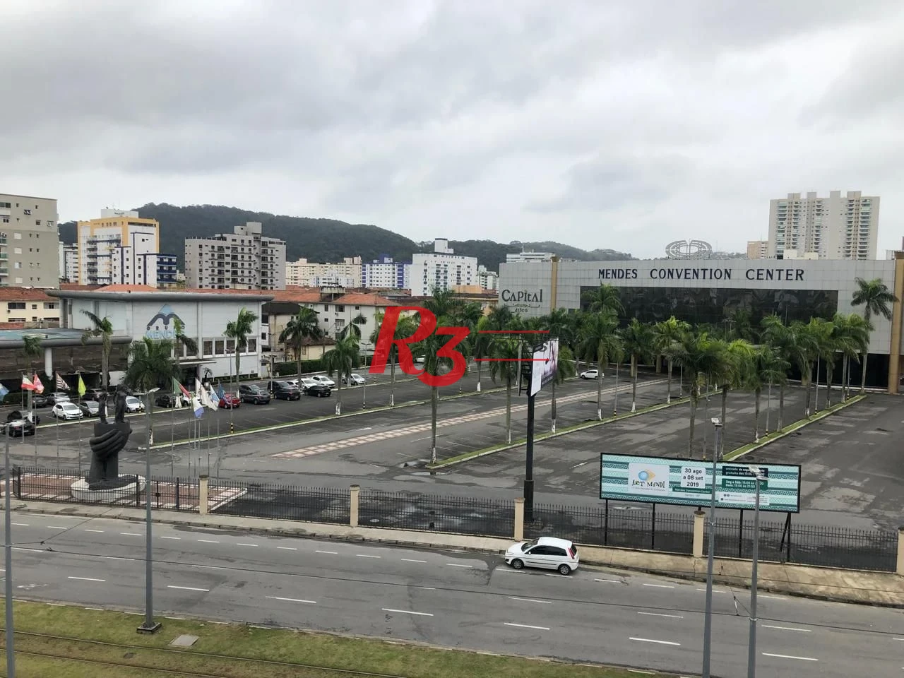 Prédio para alugar, 1000 m² por R$ 33.000,00/mês - Gonzaga - Santos/SP