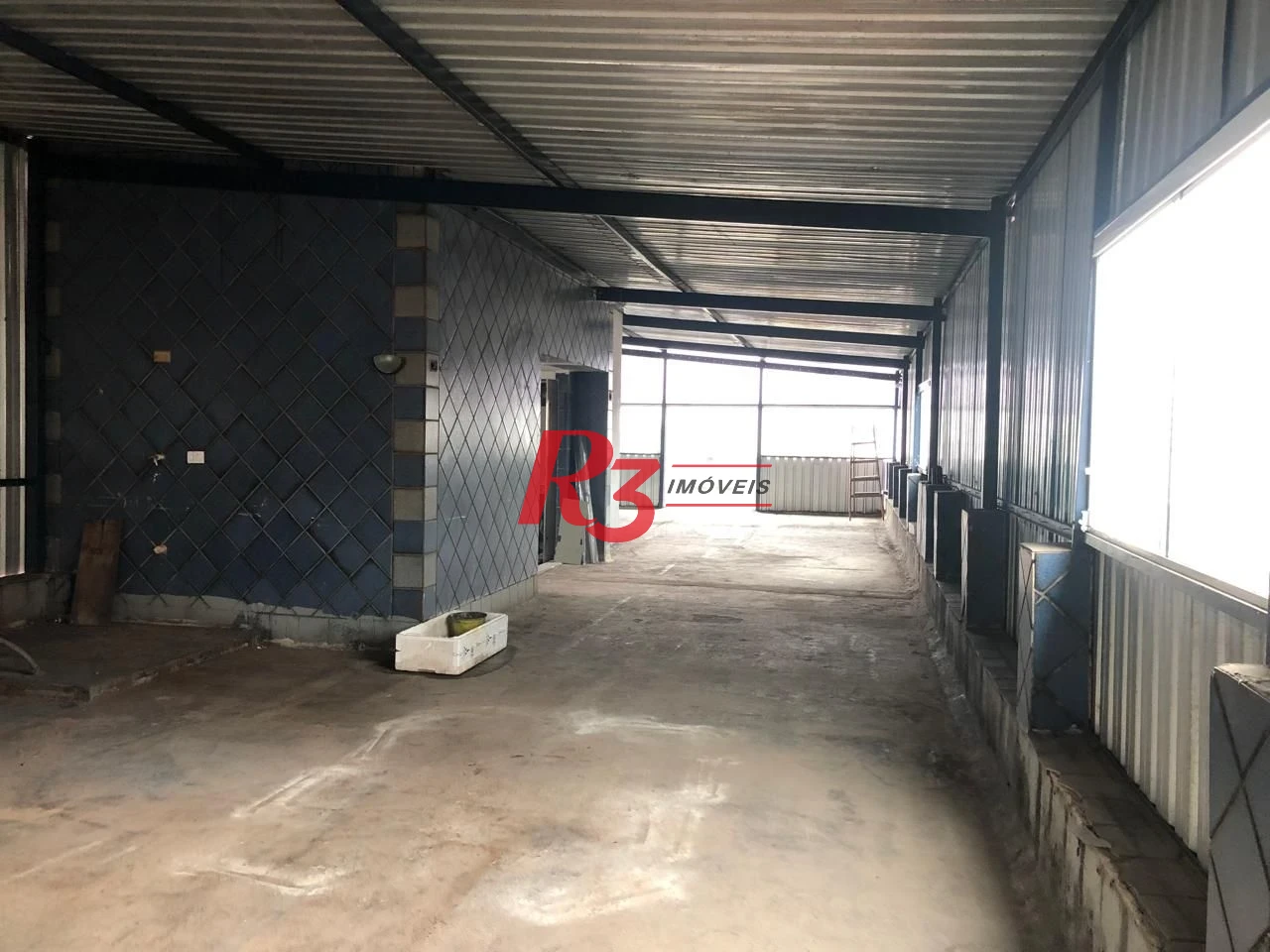 Prédio para alugar, 1000 m² por R$ 33.000,00/mês - Gonzaga - Santos/SP