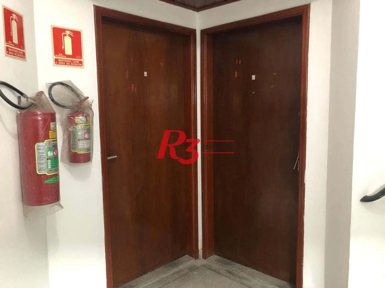 Prédio para alugar, 1000 m² por R$ 33.000,00/mês - Gonzaga - Santos/SP