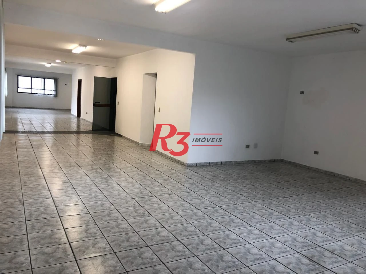 Prédio para alugar, 1000 m² por R$ 33.000,00/mês - Gonzaga - Santos/SP