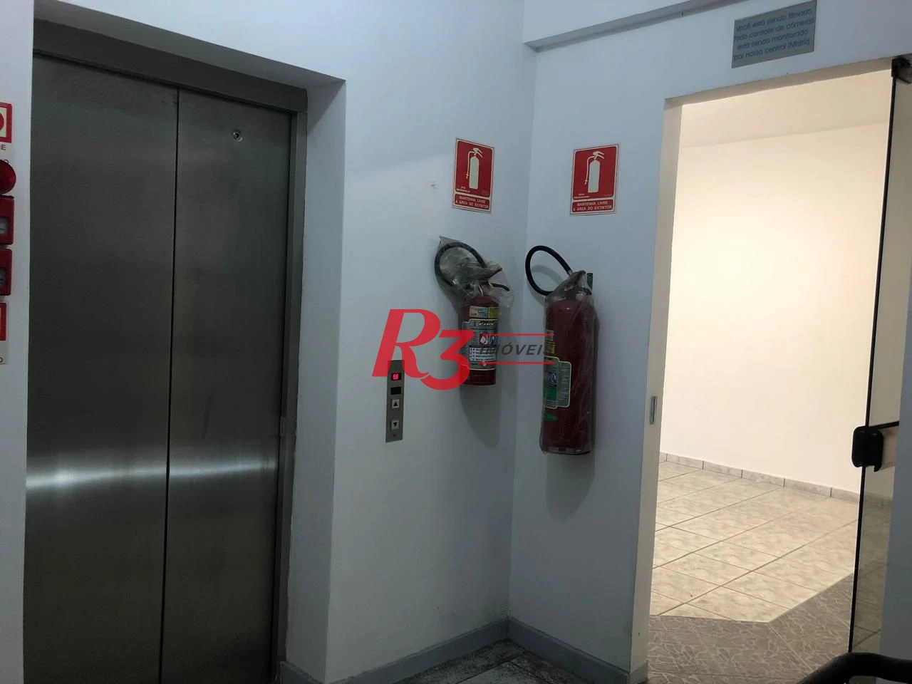 Prédio para alugar, 1000 m² por R$ 33.000,00/mês - Gonzaga - Santos/SP