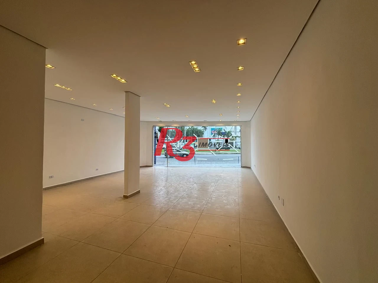 Prédio para alugar, 1000 m² por R$ 32.300,00/mês - Gonzaga - Santos/SP