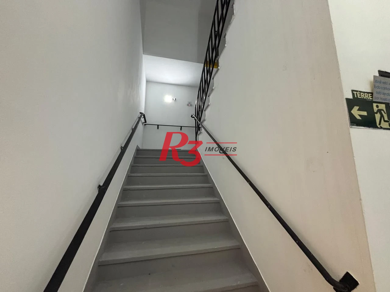 Prédio para alugar, 1000 m² por R$ 32.300,00/mês - Gonzaga - Santos/SP
