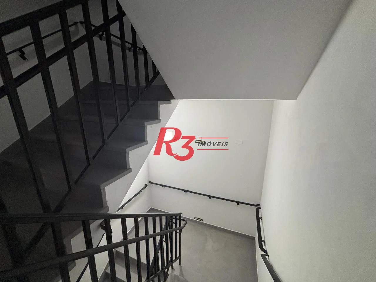 Prédio para alugar, 1000 m² por R$ 32.300,00/mês - Gonzaga - Santos/SP