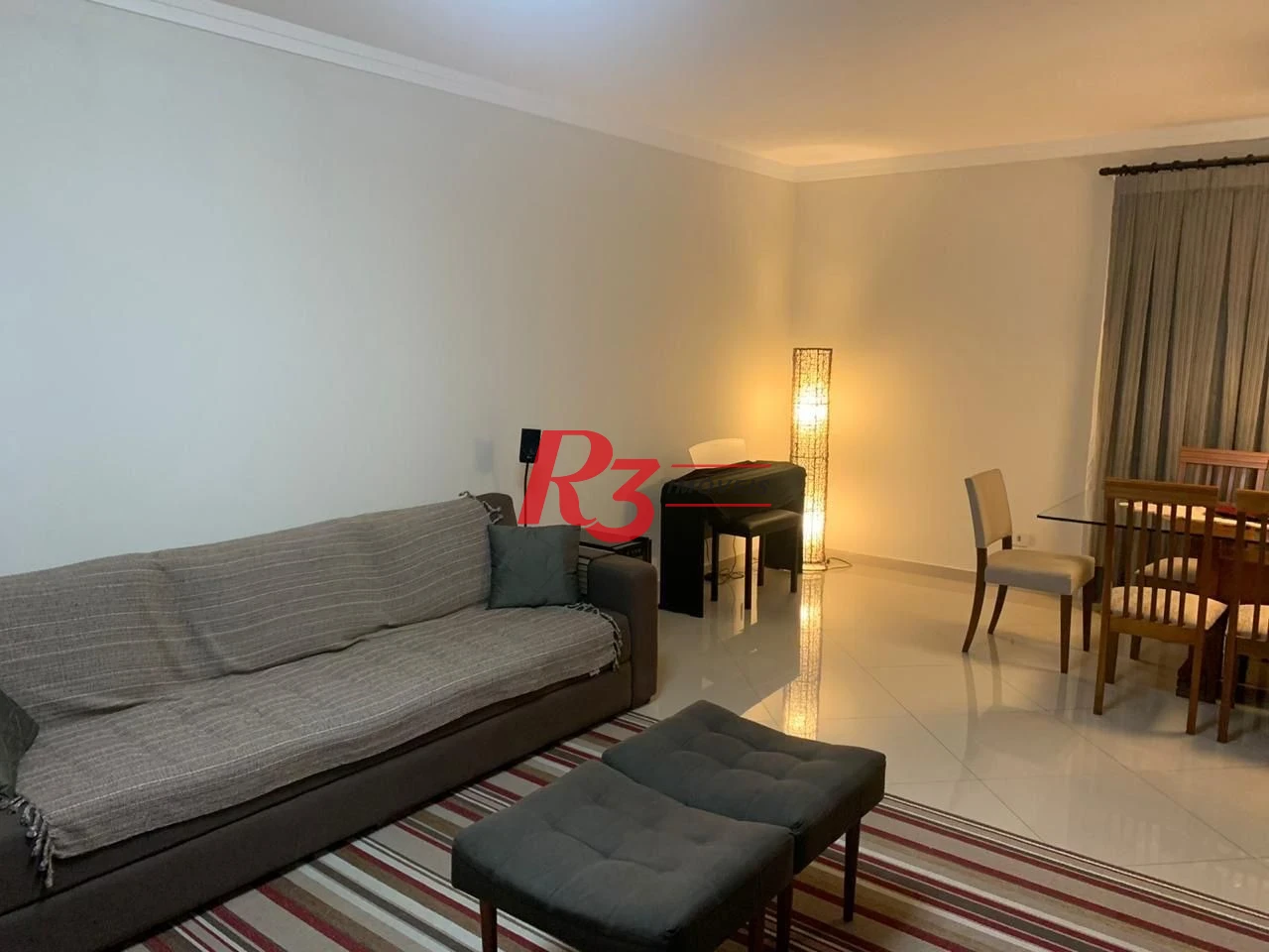 Village com 3 dormitórios à venda, 186 m² por R$ 1.065.000,00 - Gonzaga - Santos/SP