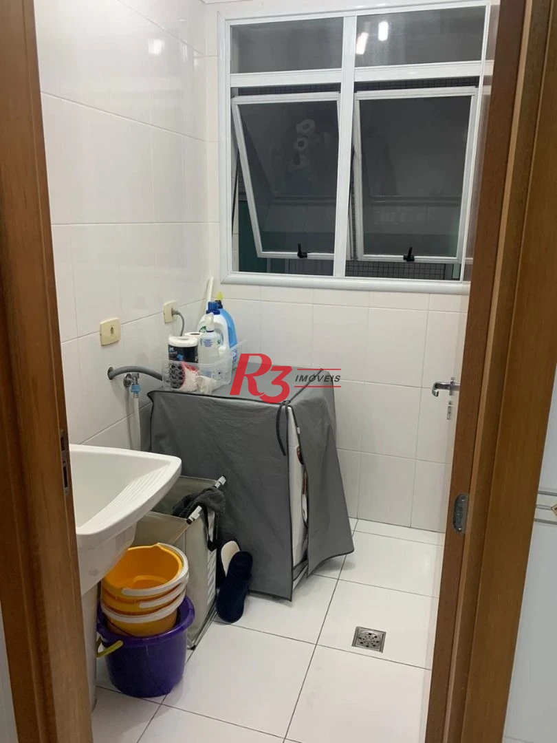 Village com 3 dormitórios à venda, 186 m² por R$ 1.065.000,00 - Gonzaga - Santos/SP