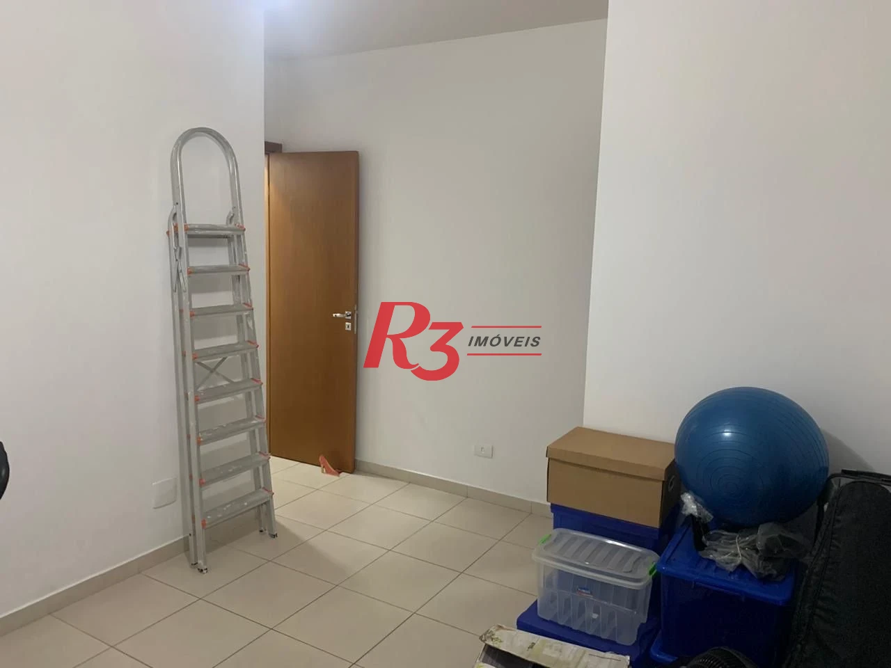 Village com 3 dormitórios à venda, 186 m² por R$ 1.065.000,00 - Gonzaga - Santos/SP