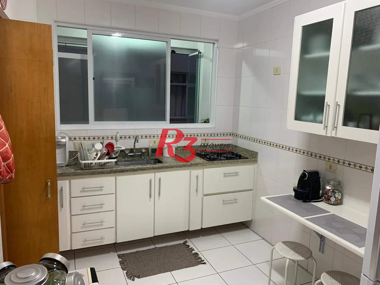 Village com 3 dormitórios à venda, 186 m² por R$ 1.065.000,00 - Gonzaga - Santos/SP