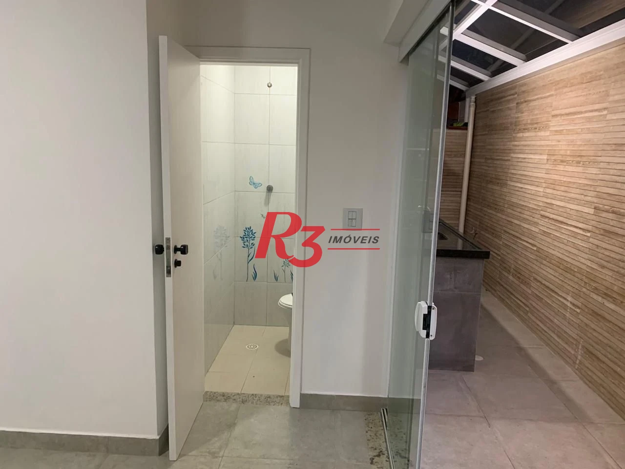 Village com 3 dormitórios à venda, 186 m² por R$ 1.065.000,00 - Gonzaga - Santos/SP