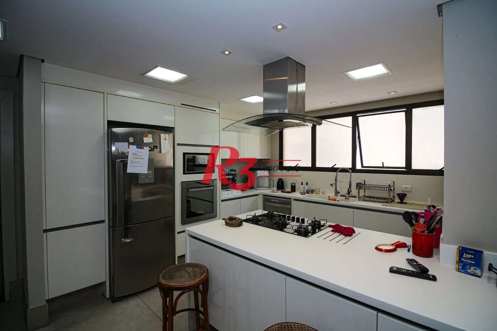 Apartamento com 3 suítes à venda, 360 m² por R$ 4.000.000 - Boqueirão - Santos/SP