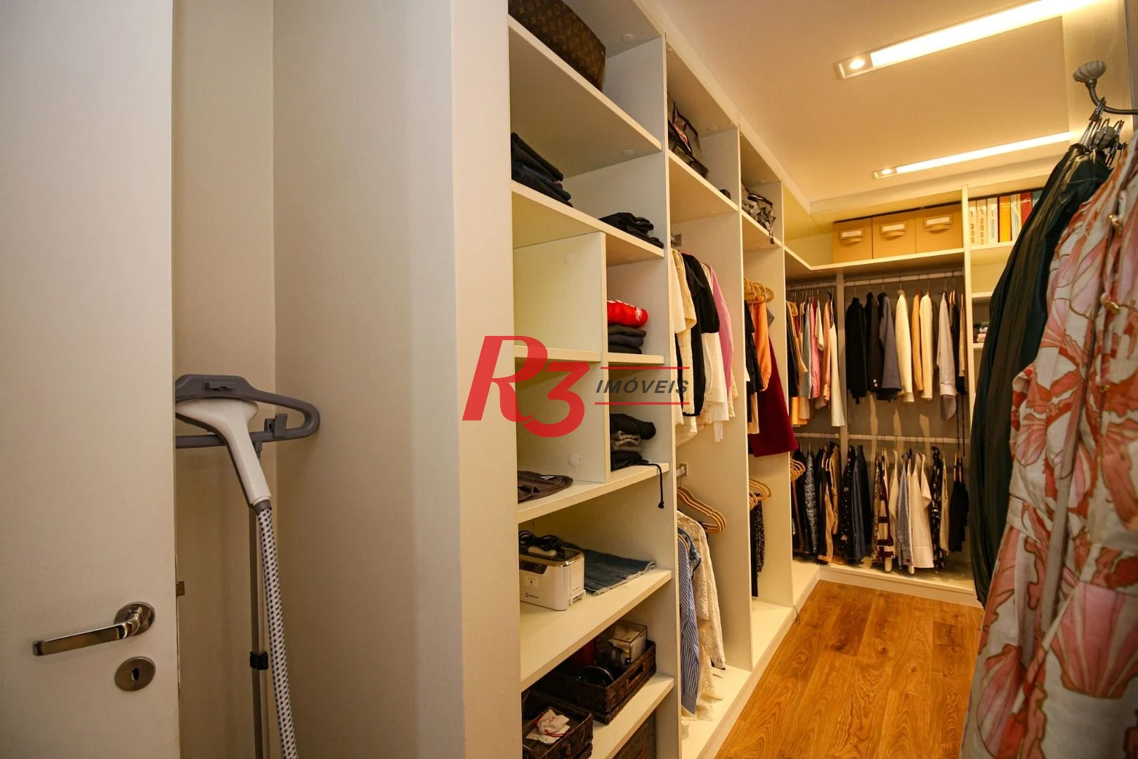 Apartamento com 3 suítes à venda, 360 m² por R$ 4.000.000 - Boqueirão - Santos/SP
