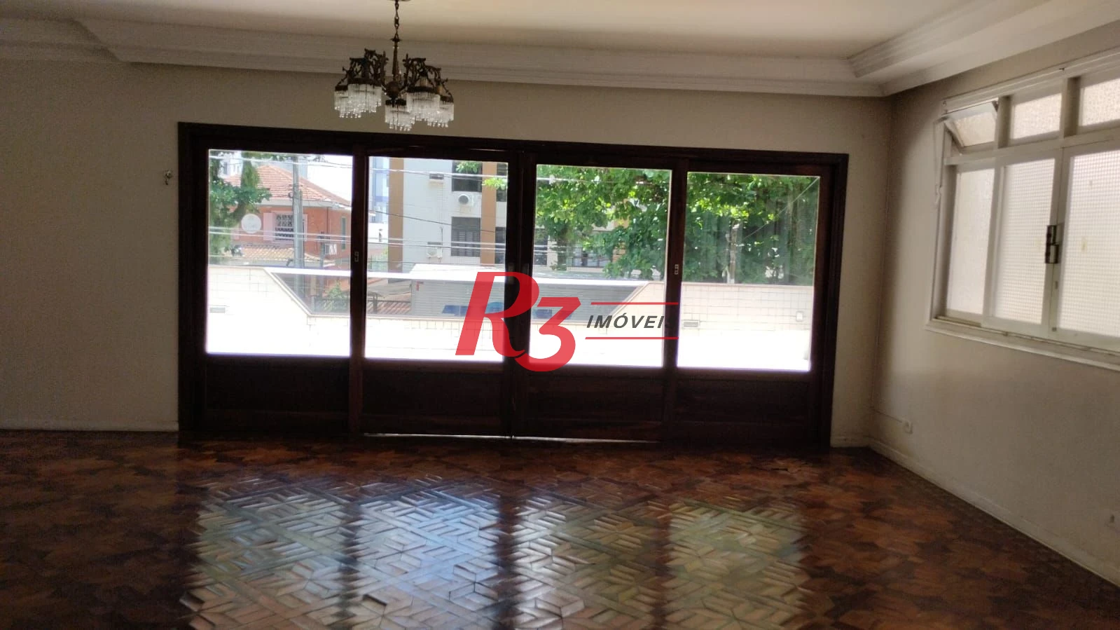 Casa com 3 dormitórios para alugar, 215 m² por R$ 6.908,00/mês - Ponta da Praia - Santos/SP