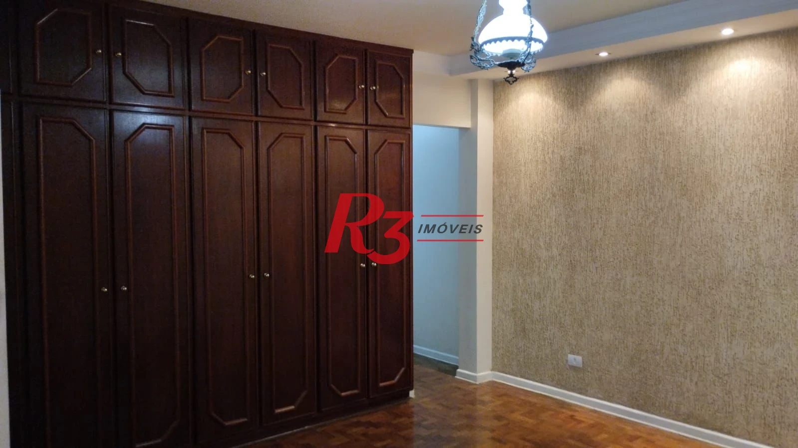 Casa com 3 dormitórios para alugar, 215 m² por R$ 6.908,00/mês - Ponta da Praia - Santos/SP