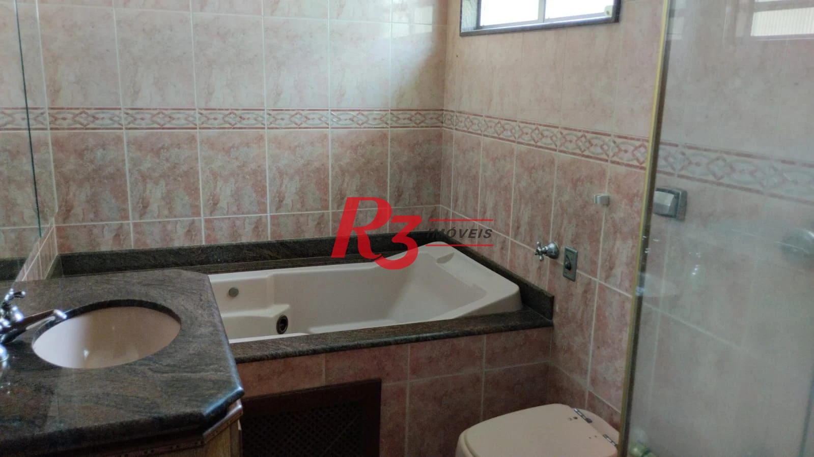 Casa com 3 dormitórios para alugar, 215 m² por R$ 6.908,00/mês - Ponta da Praia - Santos/SP