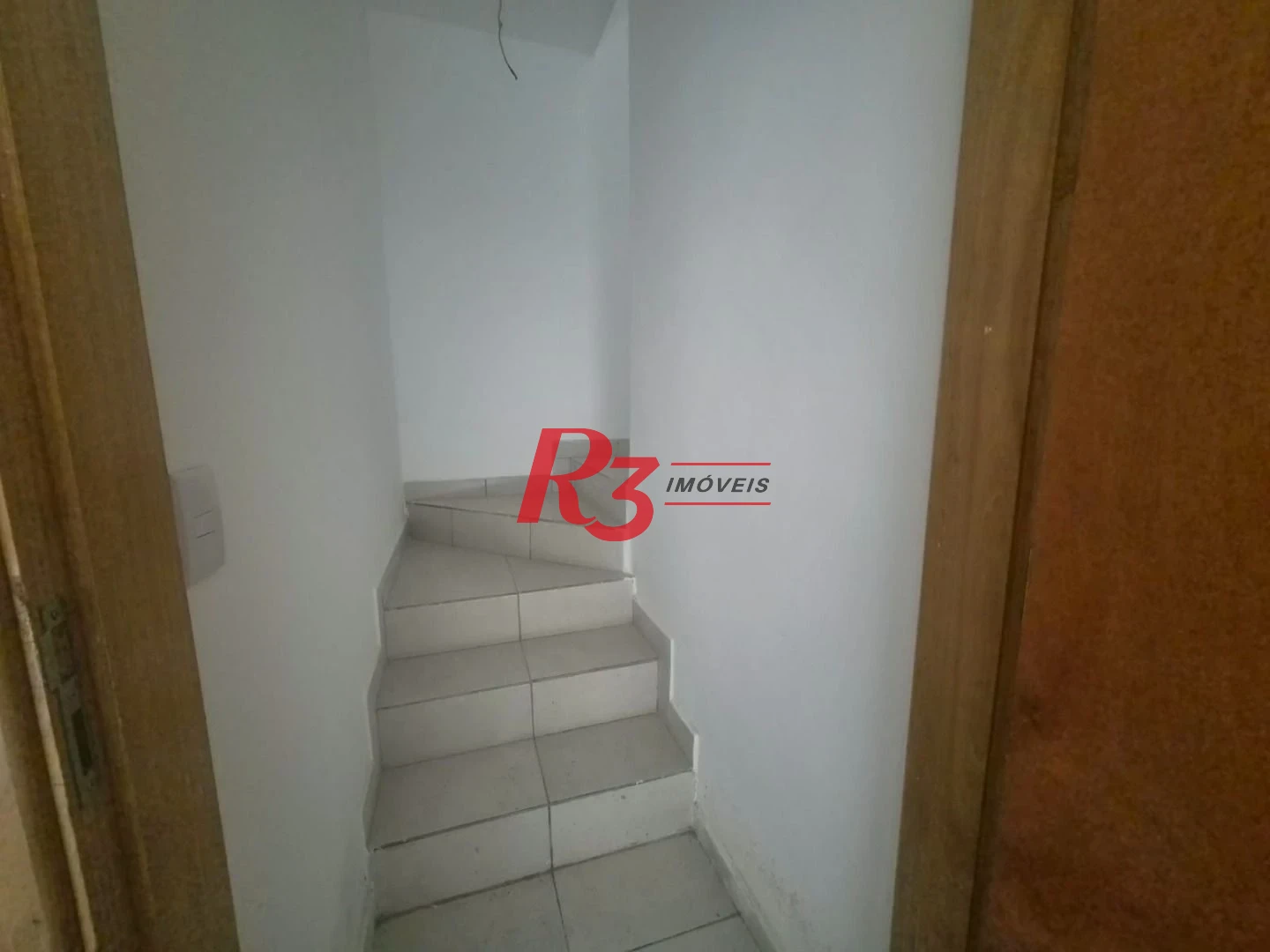 Village com 2 dormitórios à venda, 90 m² por R$ 560.000,00 - Marapé - Santos/SP