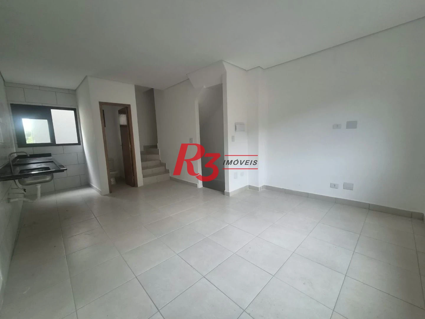 Village com 2 dormitórios à venda, 90 m² por R$ 560.000,00 - Marapé - Santos/SP