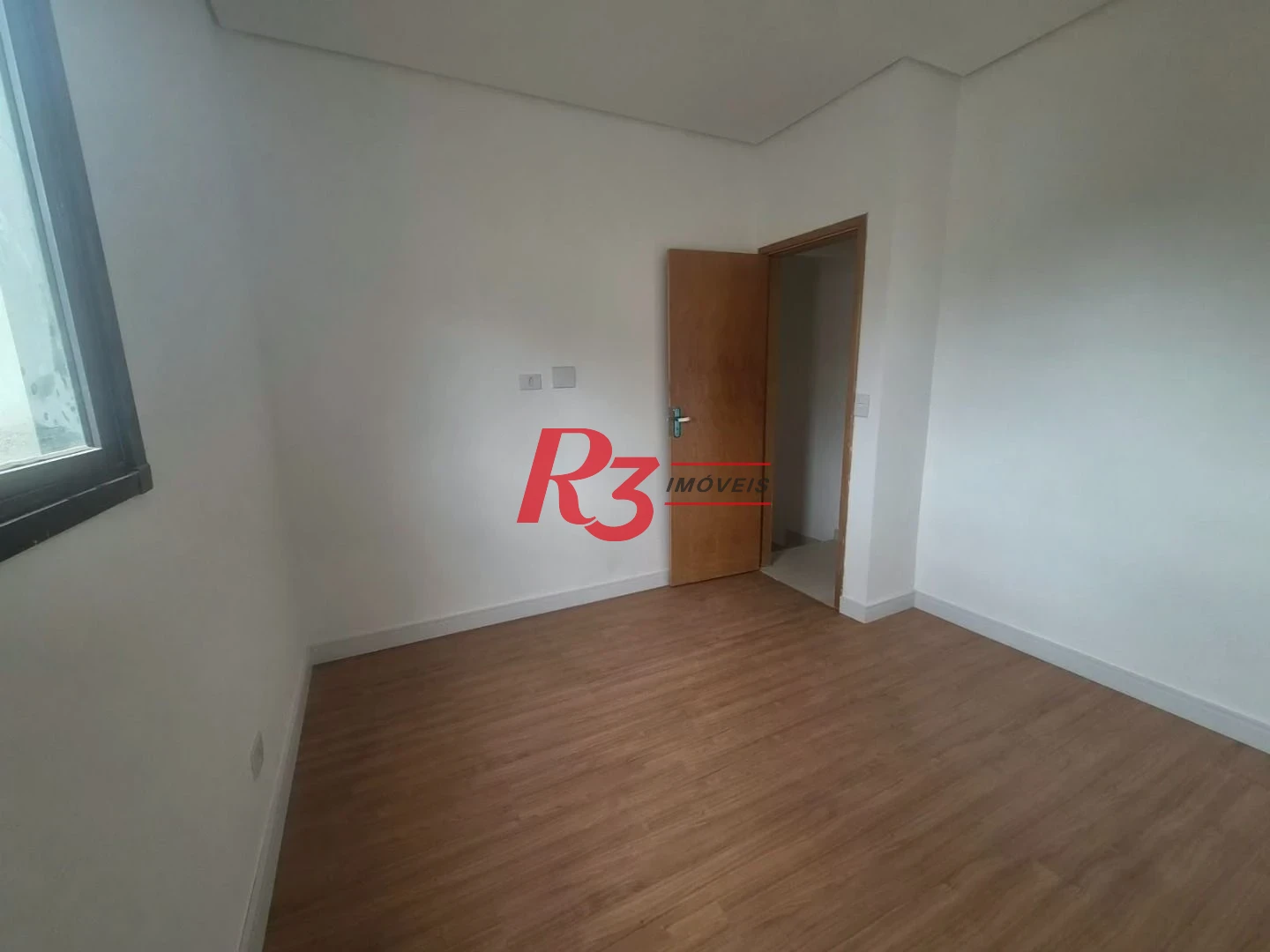 Village com 2 dormitórios à venda, 90 m² por R$ 560.000,00 - Marapé - Santos/SP
