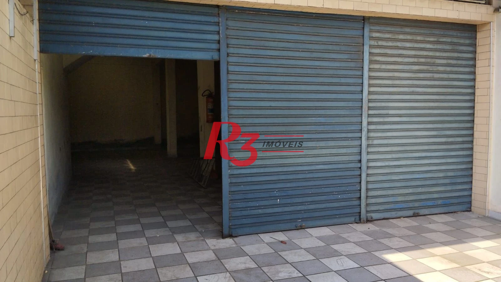 Excelente galpão com 210m2
