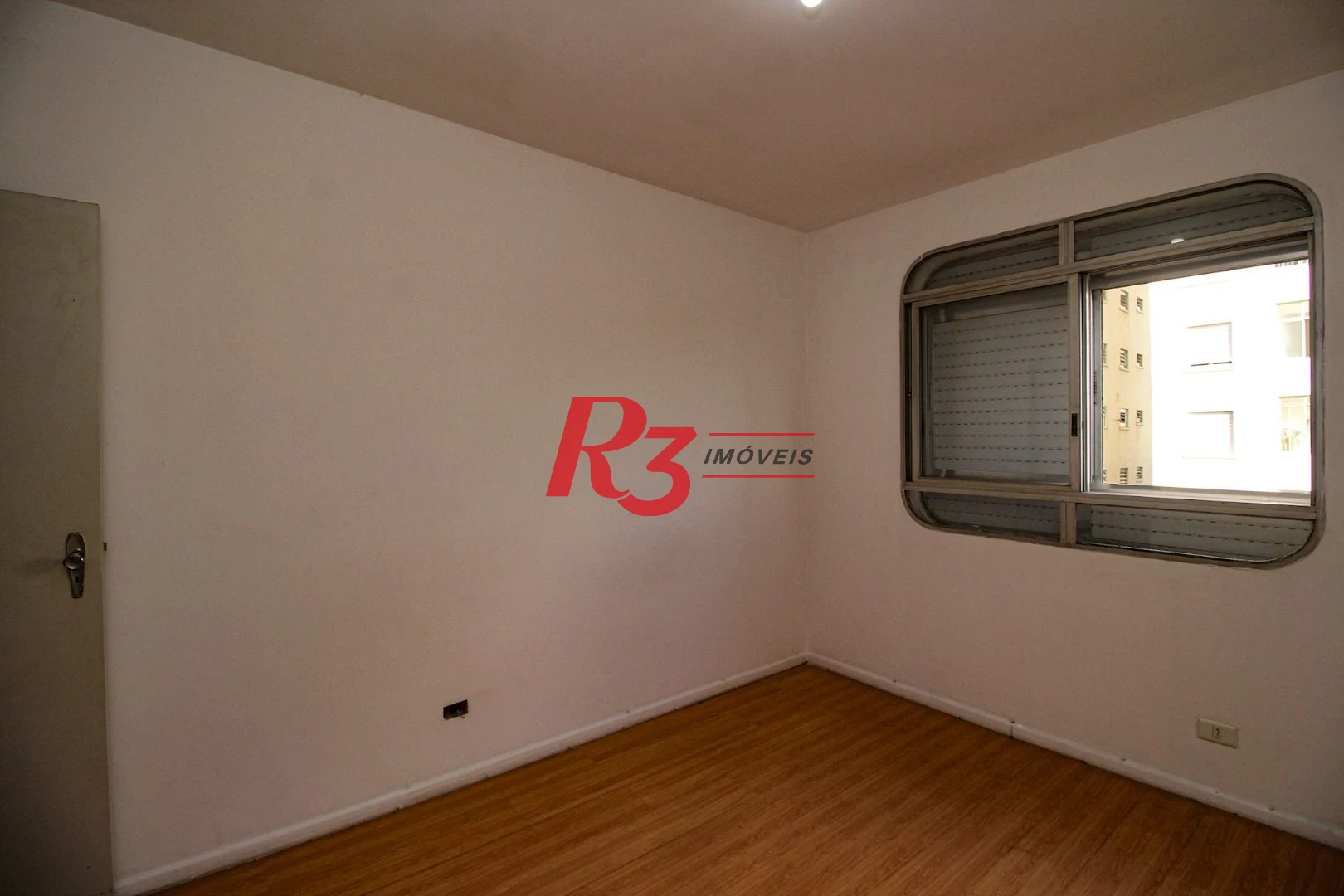 Apartamento com 3 dormitórios à venda, 107 m² por R$ 790.000,00 - Boqueirão - Santos/SP