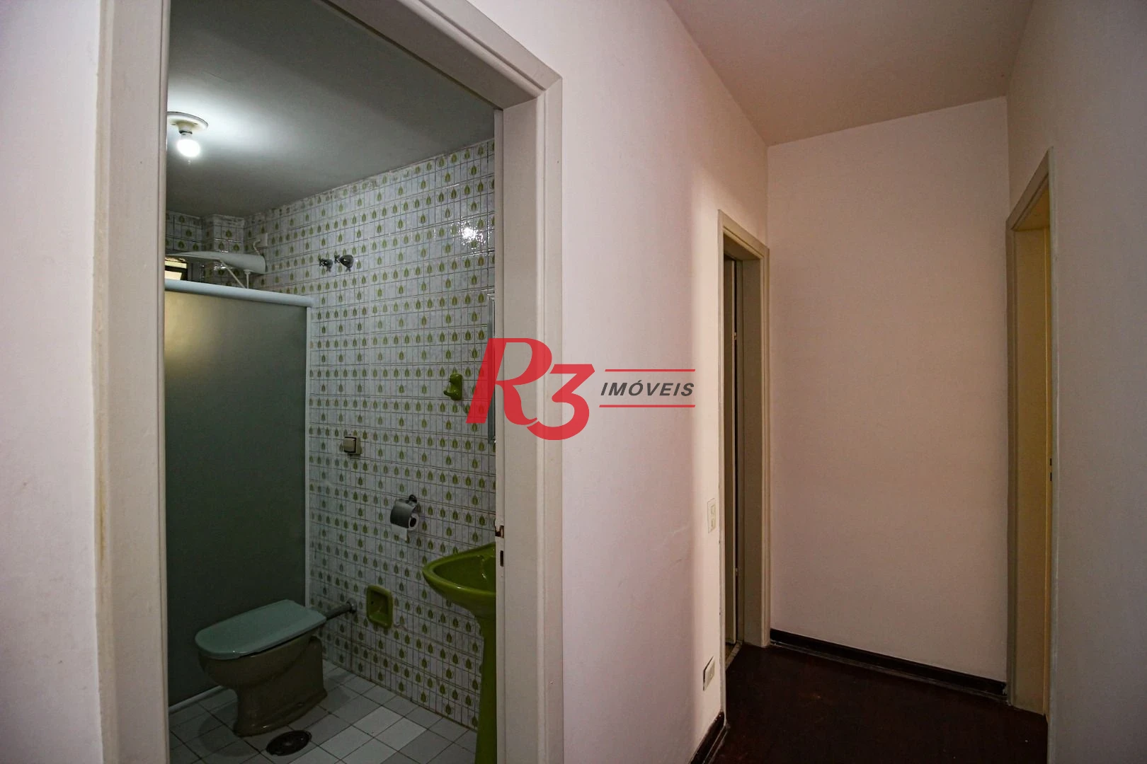 Apartamento com 3 dormitórios à venda, 107 m² por R$ 790.000,00 - Boqueirão - Santos/SP