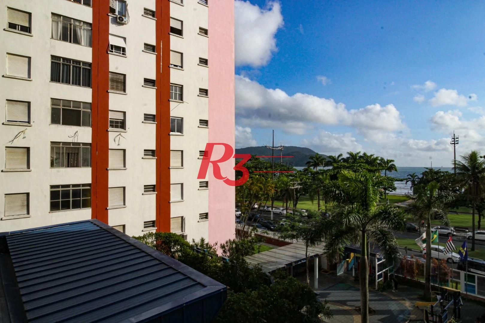 Apartamento com 3 dormitórios à venda, 107 m² por R$ 790.000,00 - Boqueirão - Santos/SP