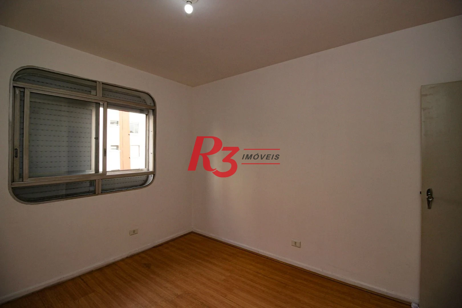 Apartamento com 3 dormitórios à venda, 107 m² por R$ 790.000,00 - Boqueirão - Santos/SP