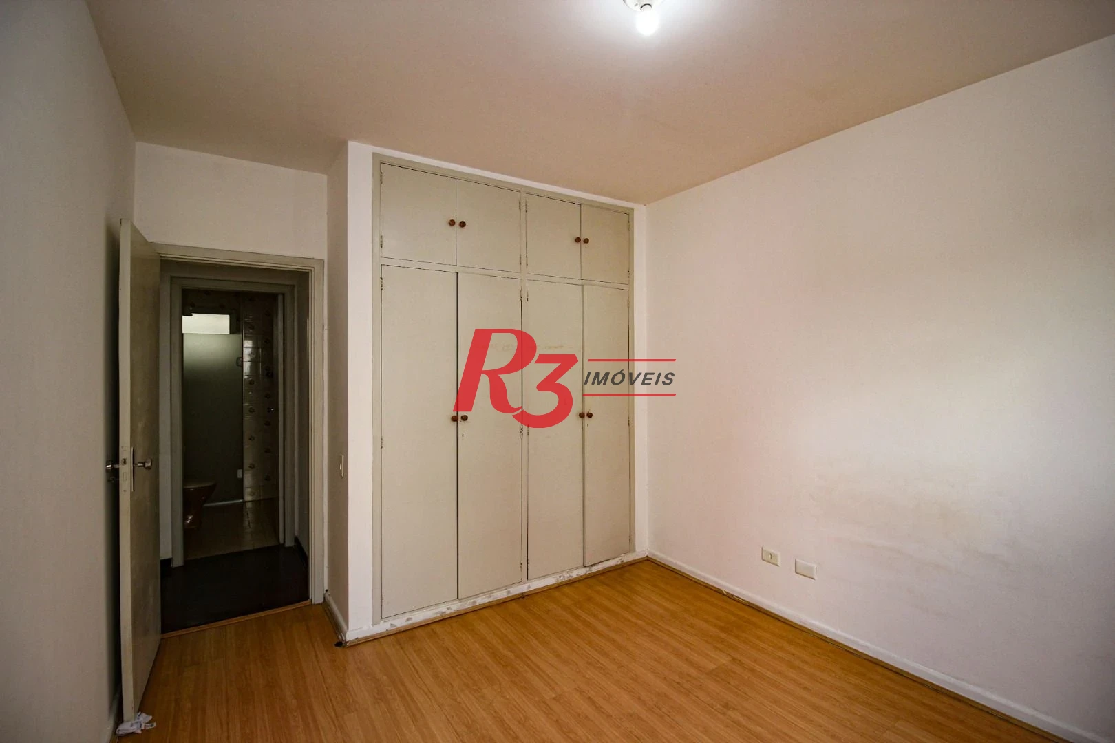 Apartamento com 3 dormitórios à venda, 107 m² por R$ 790.000,00 - Boqueirão - Santos/SP