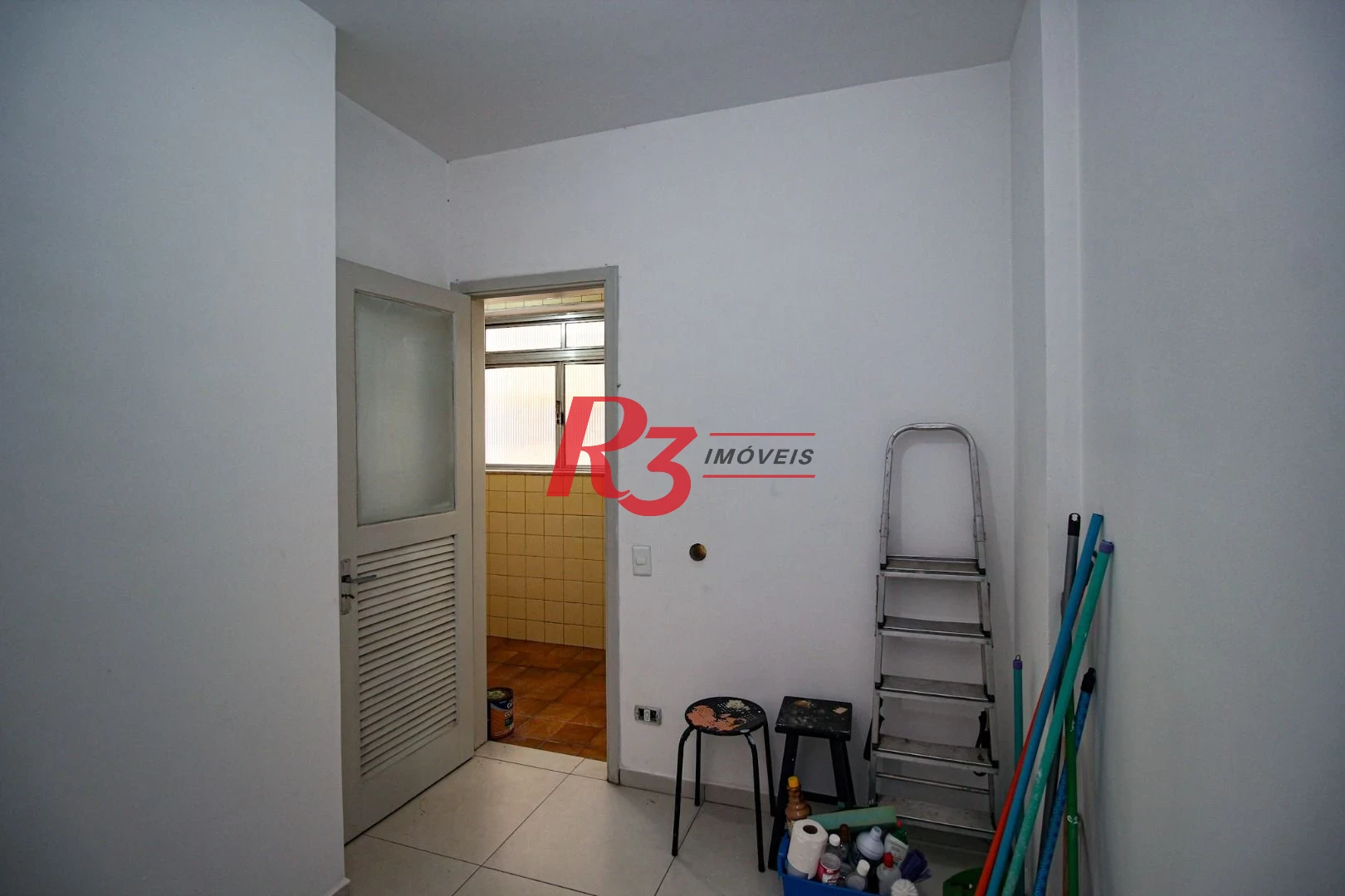 Apartamento com 3 dormitórios à venda, 107 m² por R$ 790.000,00 - Boqueirão - Santos/SP