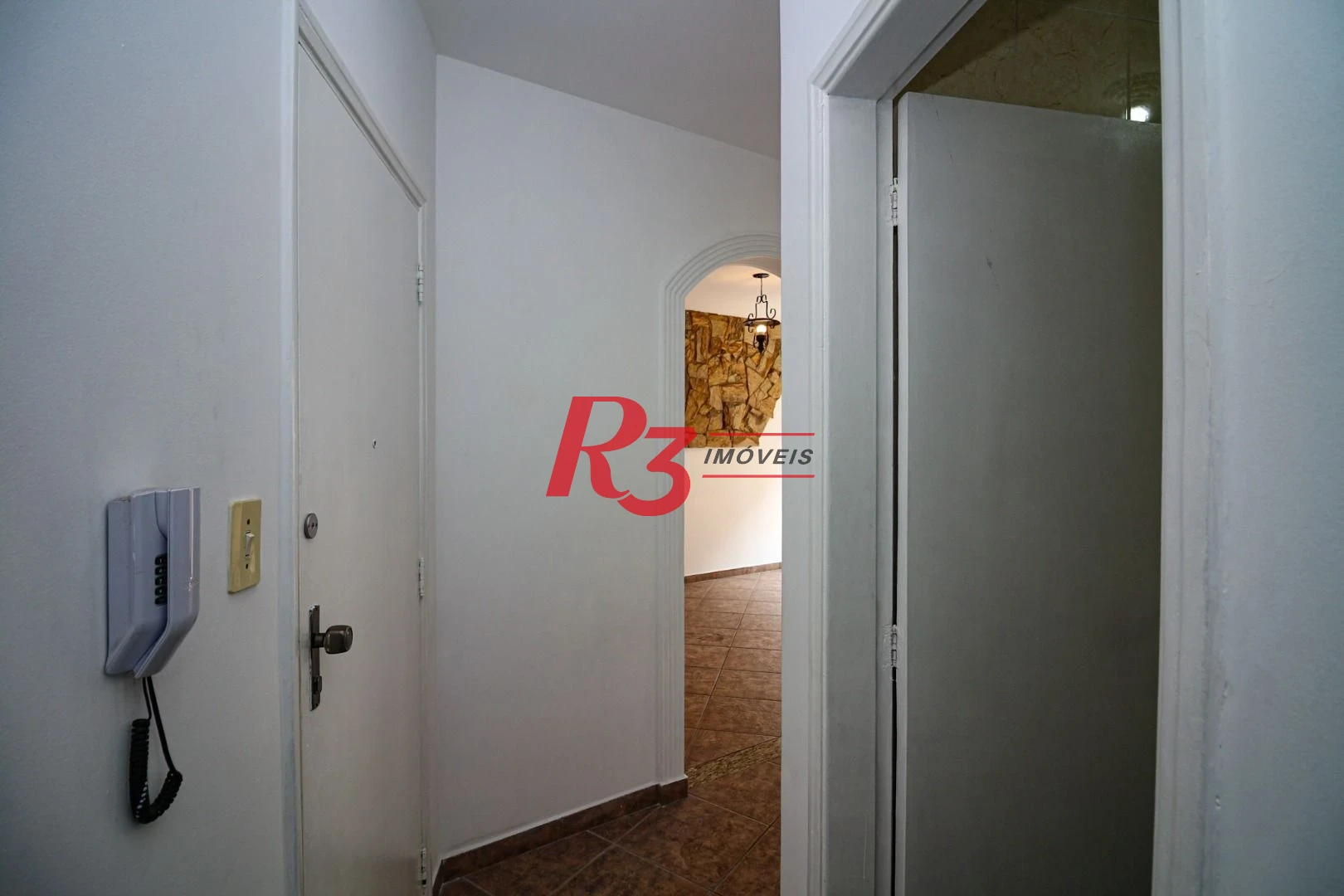 Apartamento com 1 dormitório à venda, 54 m² por R$ 285.000,00 - José Menino - Santos/SP