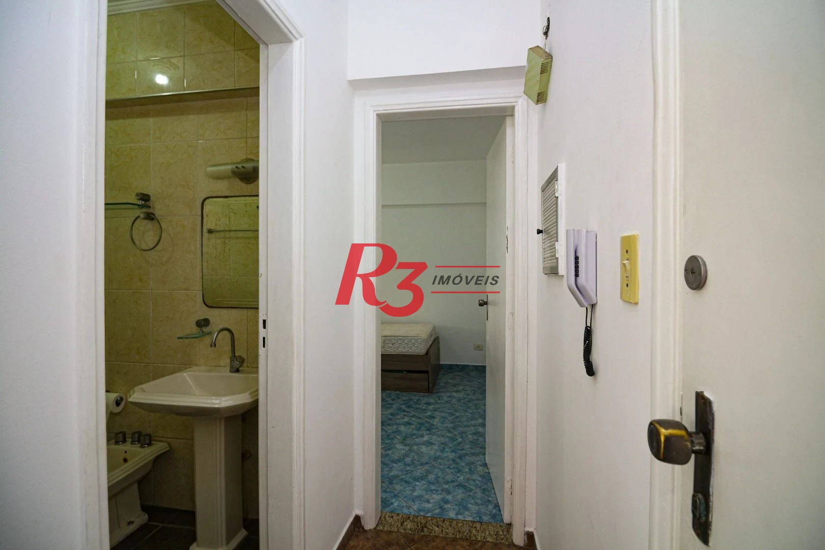Apartamento com 1 dormitório à venda, 54 m² por R$ 285.000,00 - José Menino - Santos/SP