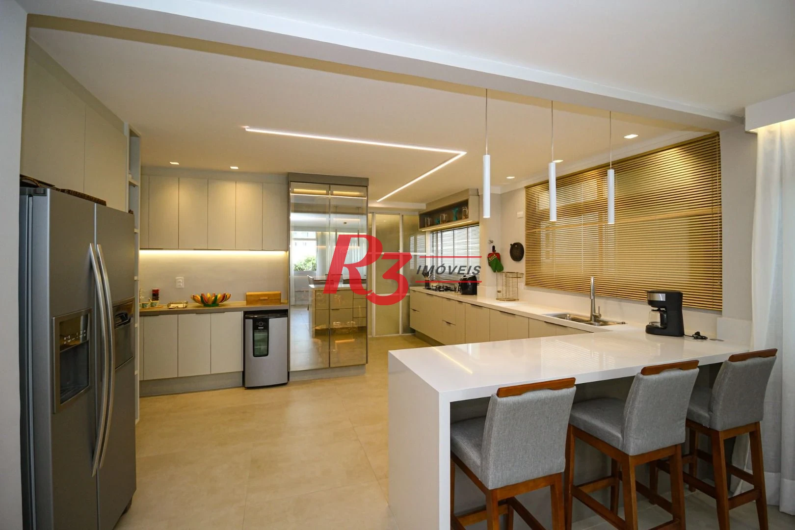 Apartamento com 3 dormitórios à venda, 208 m² por R$ 2.690.000,00 - Aparecida - Santos/SP