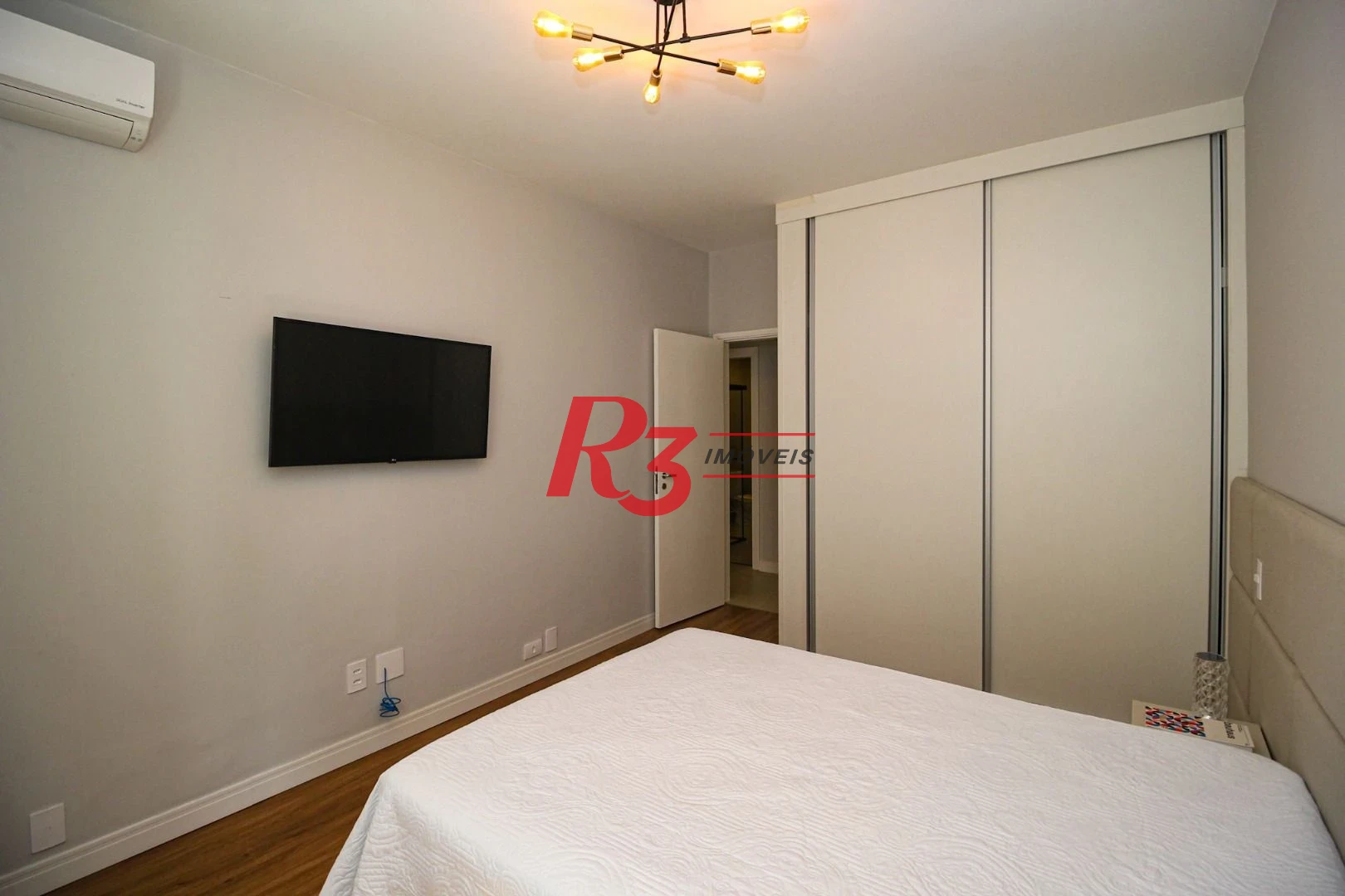 Apartamento com 3 dormitórios à venda, 208 m² por R$ 2.690.000,00 - Aparecida - Santos/SP