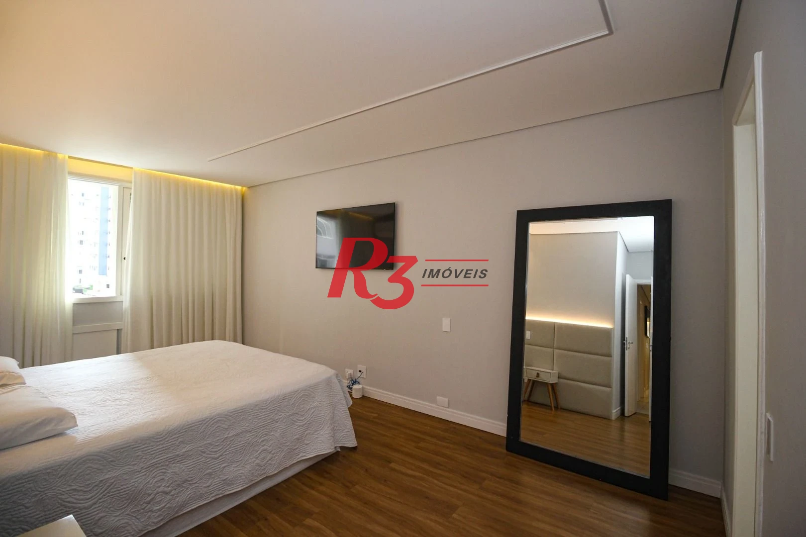 Apartamento com 3 dormitórios à venda, 208 m² por R$ 2.690.000,00 - Aparecida - Santos/SP