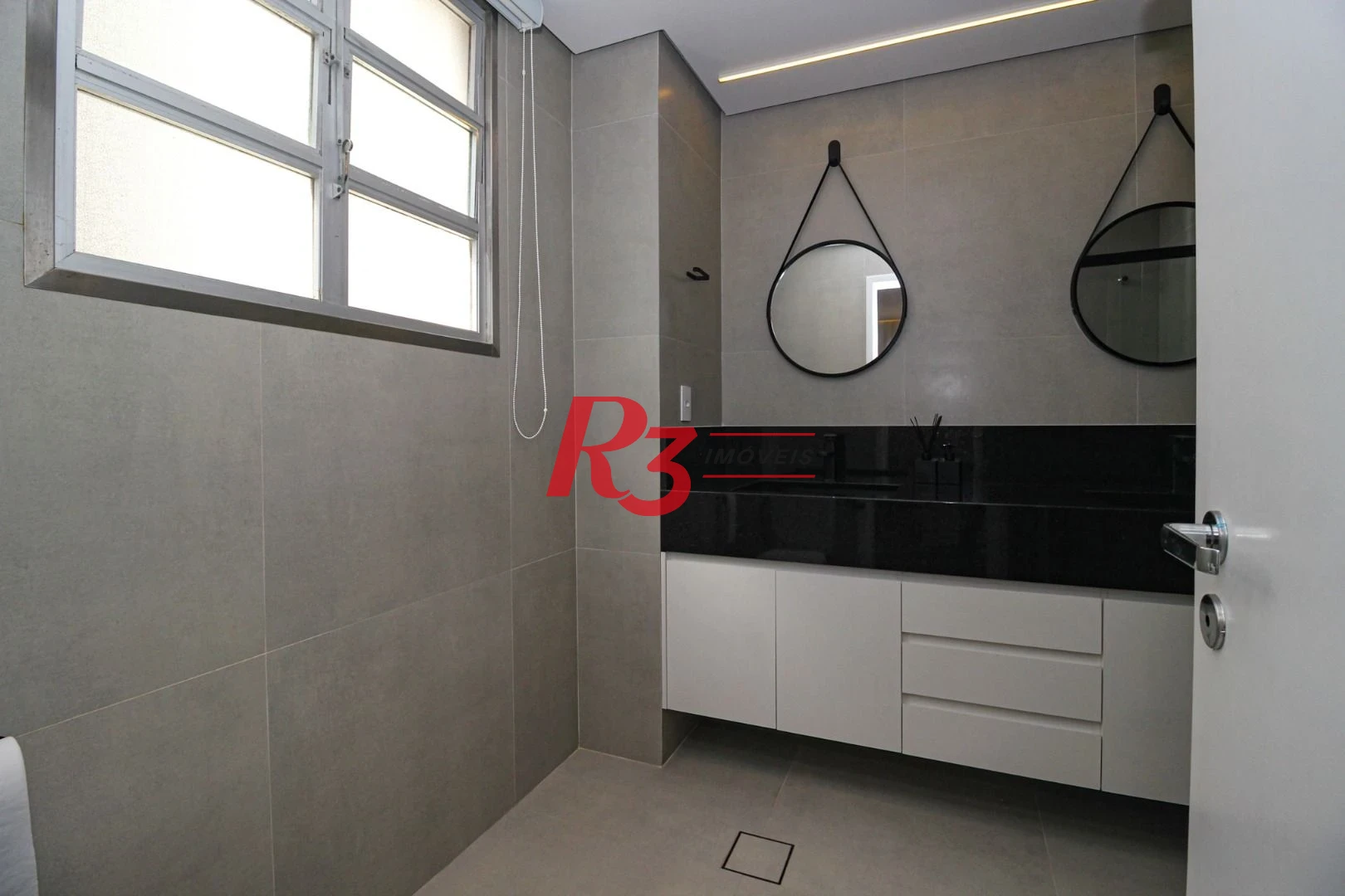 Apartamento com 3 dormitórios à venda, 208 m² por R$ 2.690.000,00 - Aparecida - Santos/SP