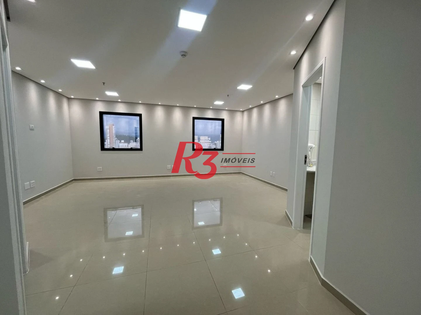 Sala, 50 m² - venda por R$ 350.000,00 ou aluguel por R$ 4.200,00/mês - Boqueirão - Santos/SP