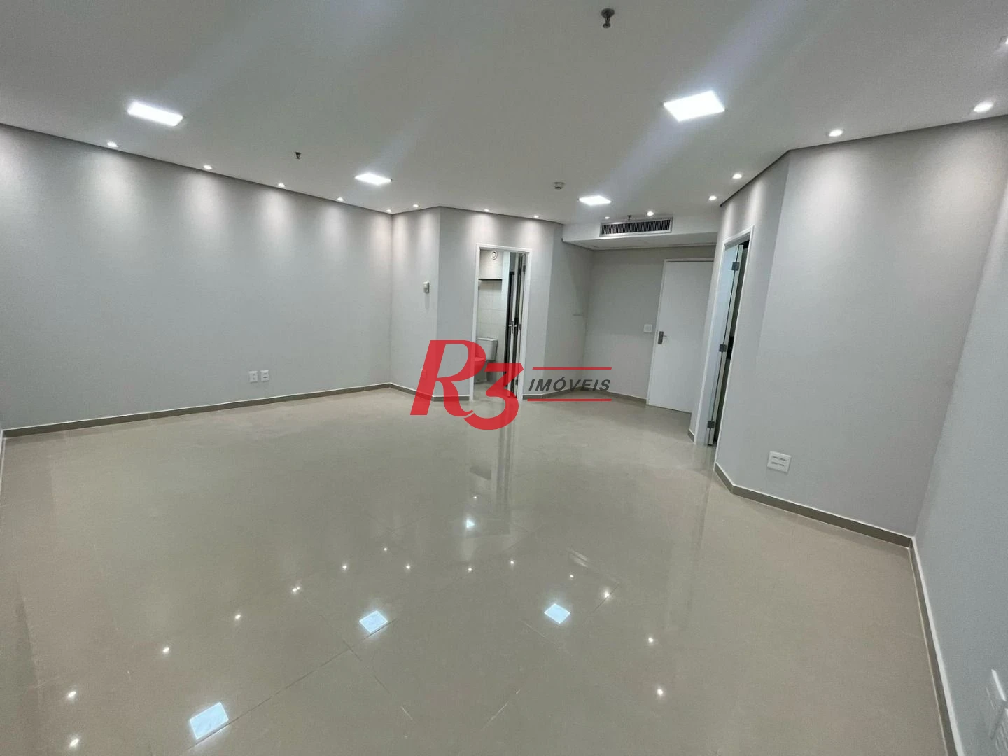 Sala, 50 m² - venda por R$ 350.000,00 ou aluguel por R$ 4.200,00/mês - Boqueirão - Santos/SP