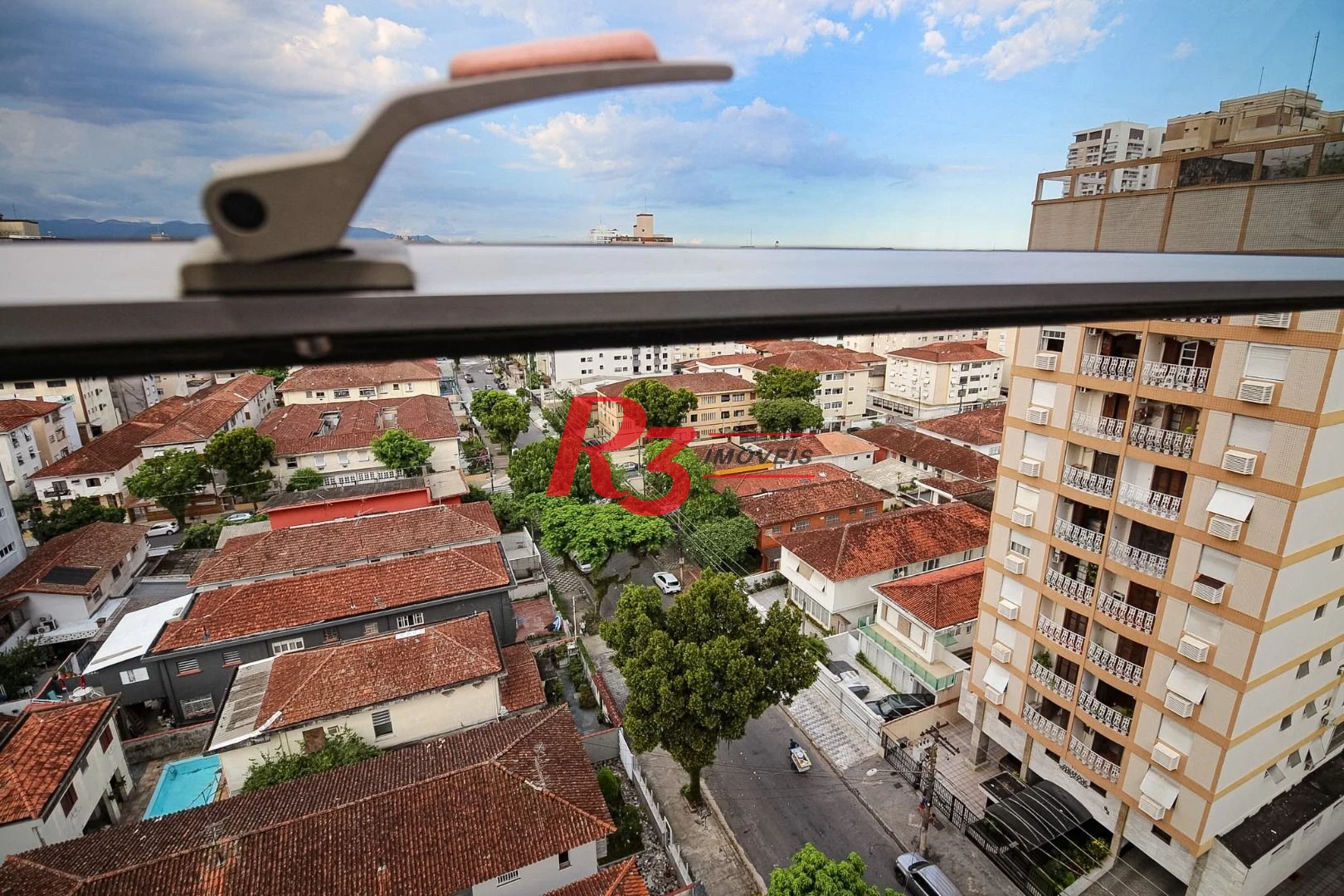 Apartamento à venda, 74 m² por R$ 940.000,00 - Embaré - Santos/SP