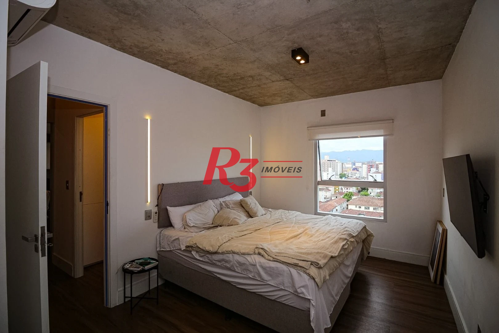 Apartamento à venda, 74 m² por R$ 940.000,00 - Embaré - Santos/SP
