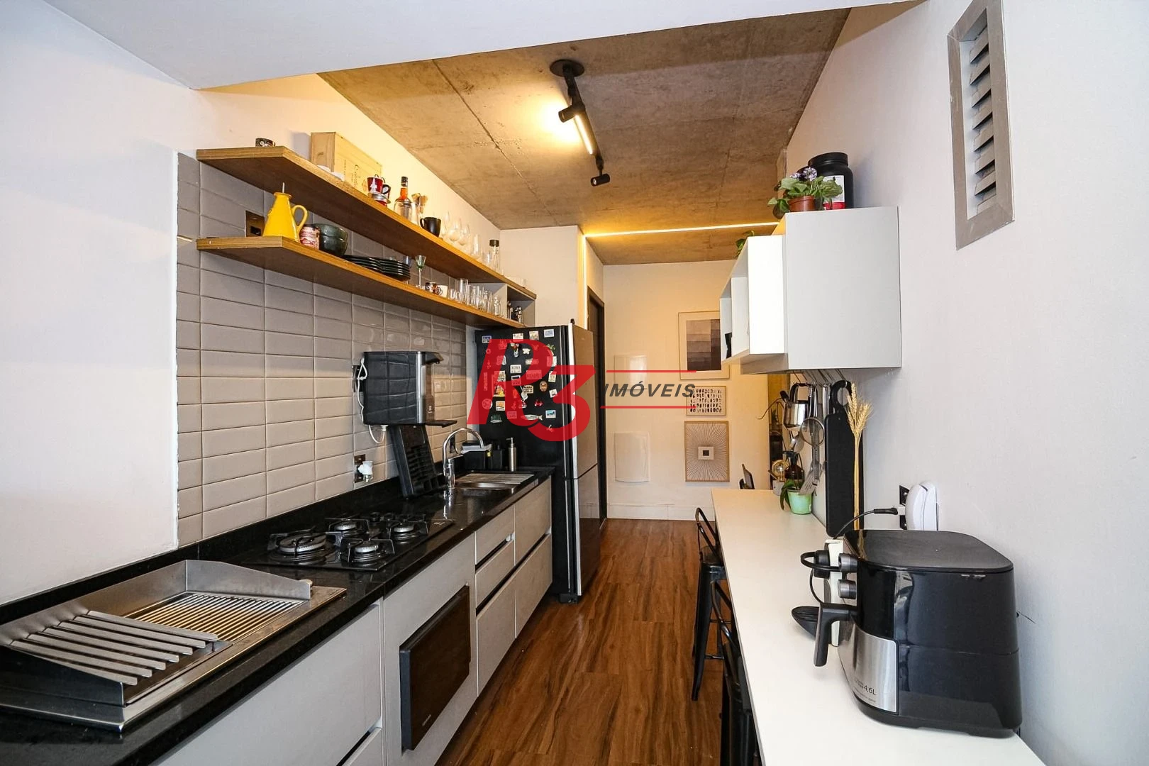 Apartamento à venda, 74 m² por R$ 940.000,00 - Embaré - Santos/SP