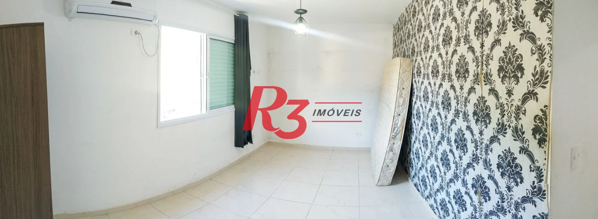 Apartamento com 2 dormitórios à venda, 58 m² por R$ 282.000,00 - Vila Voturuá - São Vicente/SP