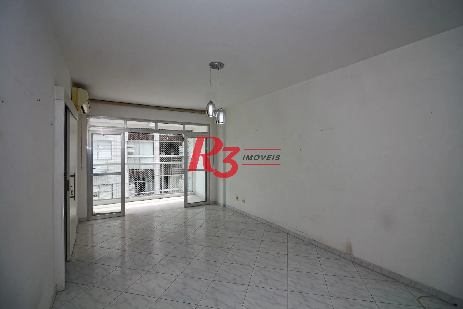 Apartamento com 2 dormitórios à venda, 110 m² por R$ 940.000,00 - Aparecida - Santos/SP