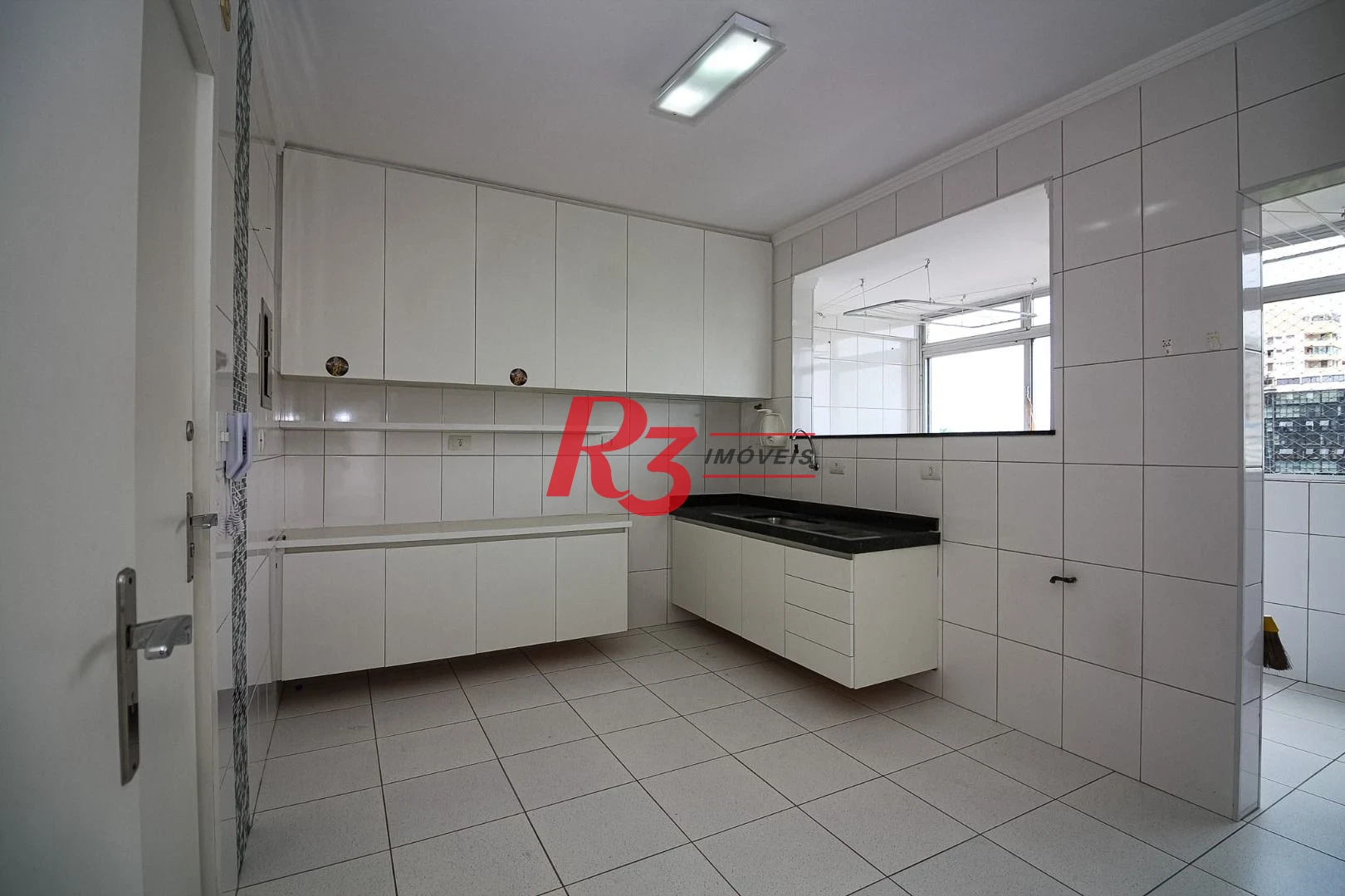 Apartamento com 2 dormitórios à venda, 110 m² por R$ 940.000,00 - Aparecida - Santos/SP
